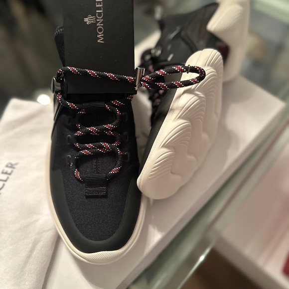 moncler women's thelma sarpa sneaker shoes size 39, black with white bottom - Picture 1 of 8